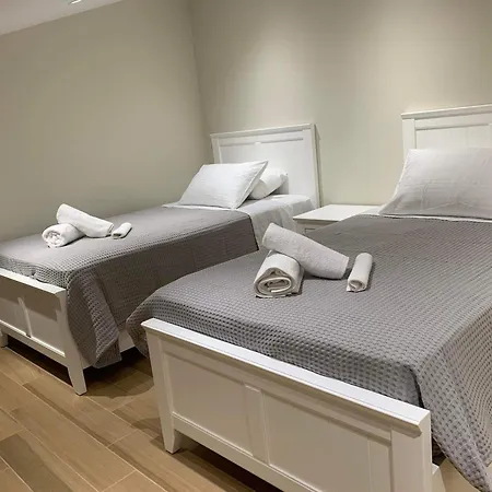 Moulinos Loft דירה סבורונטה