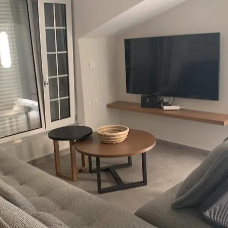 Moulinos Loft * Σβορωνάτα