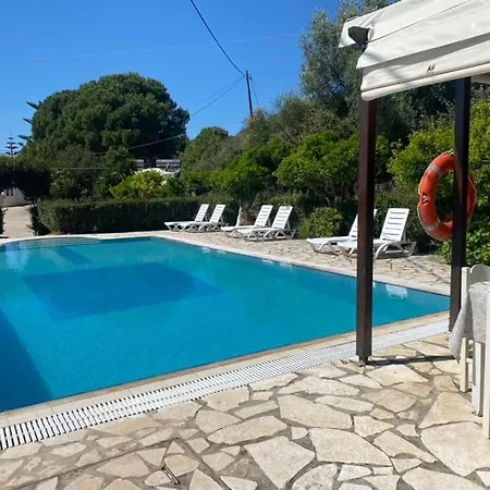 Moulinos Loft Apartment