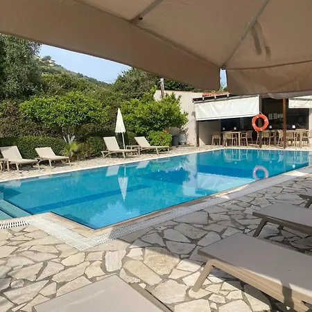 Moulinos Loft 公寓 *